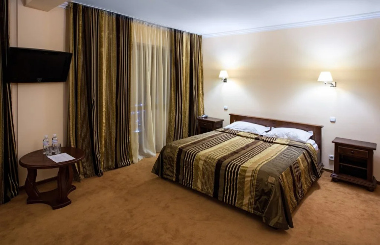 Home Hotel