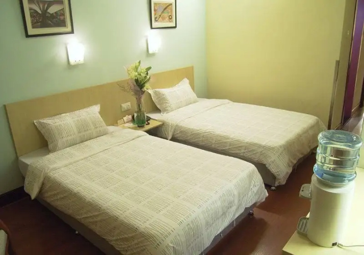 Shanghai Guangxi Hotel