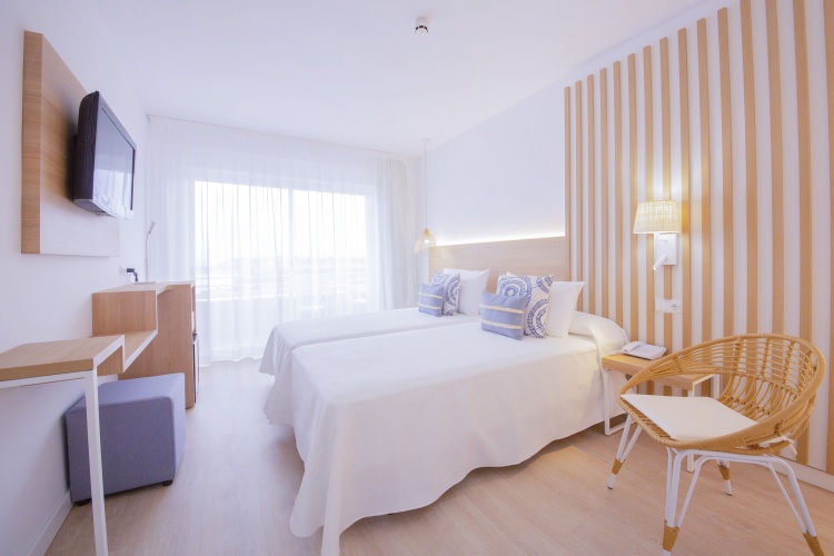 Classic Twin room