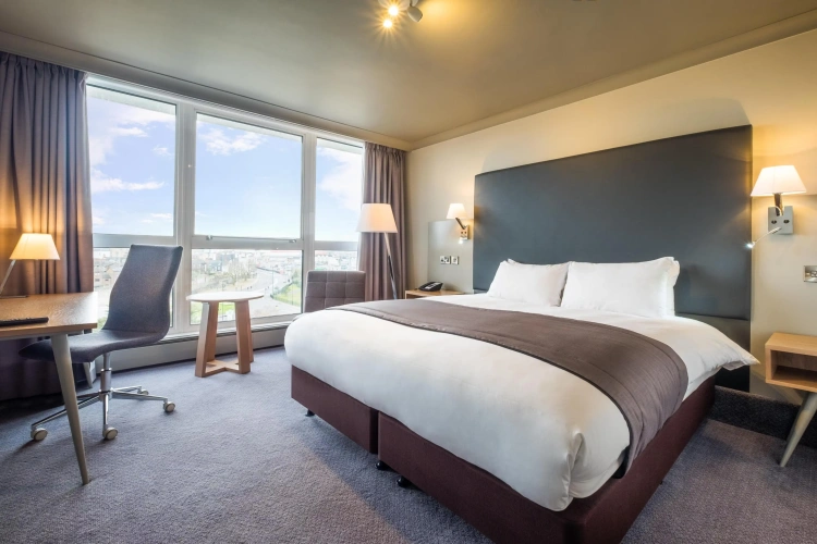 Standard Double room with city view