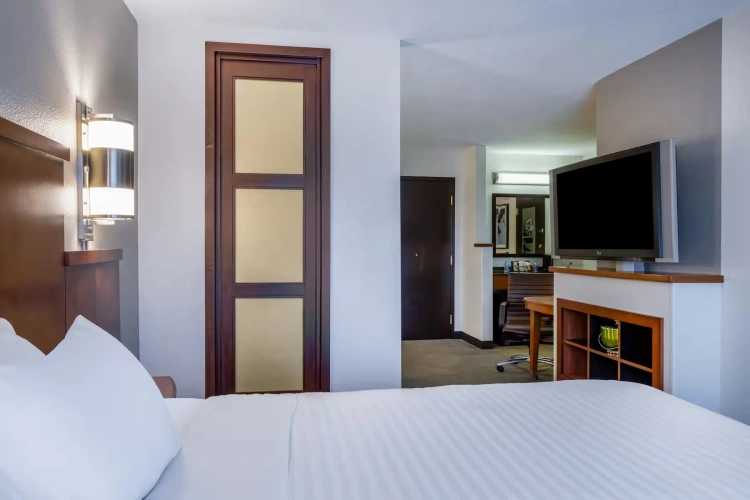 Accessible Double Junior Suite