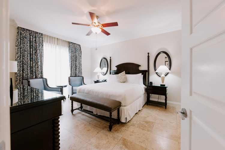 1BR Rooftop Balcony Double Condo with pool view