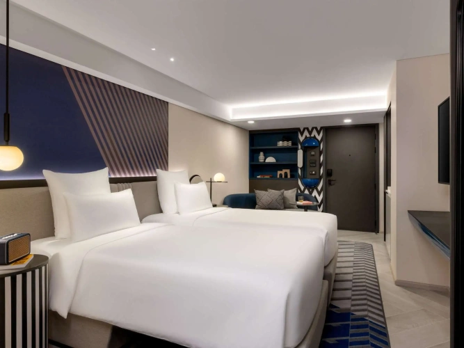 TRIBE Essential Twin room with city view