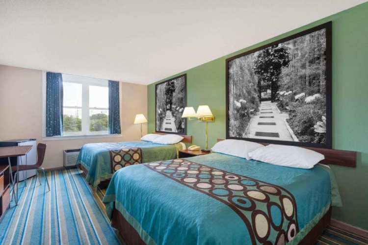 Twin room