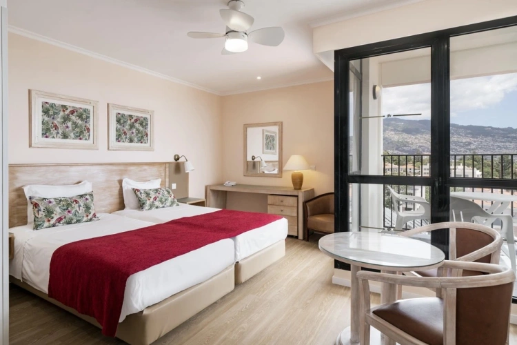 Superior Twin Studio with sea view