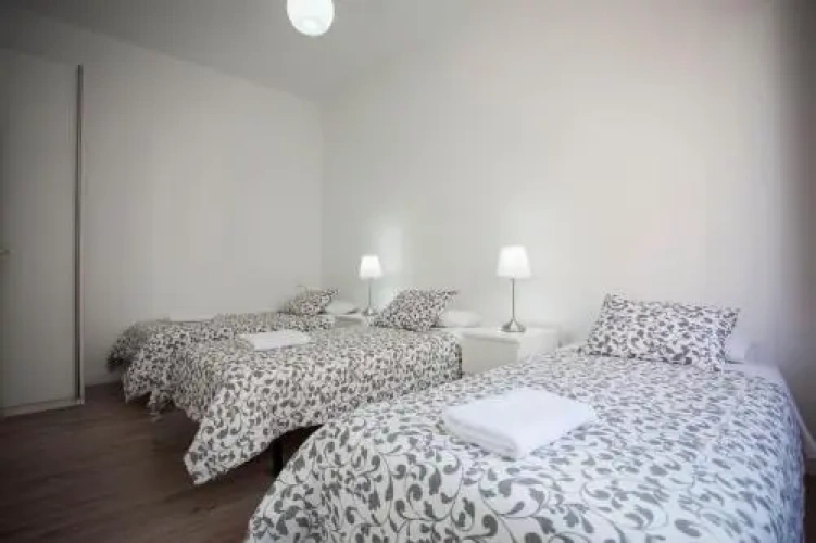 2 Bedrooms Apartment
