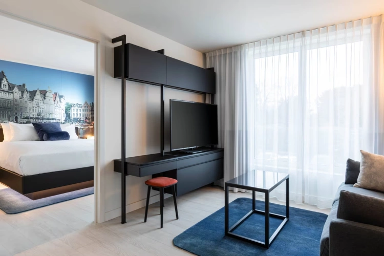 1 Bedroom Premium Double Suite
