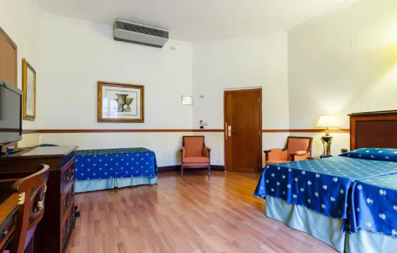 Triple room