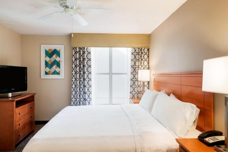 1 Bedroom Premium Quadruple Suite