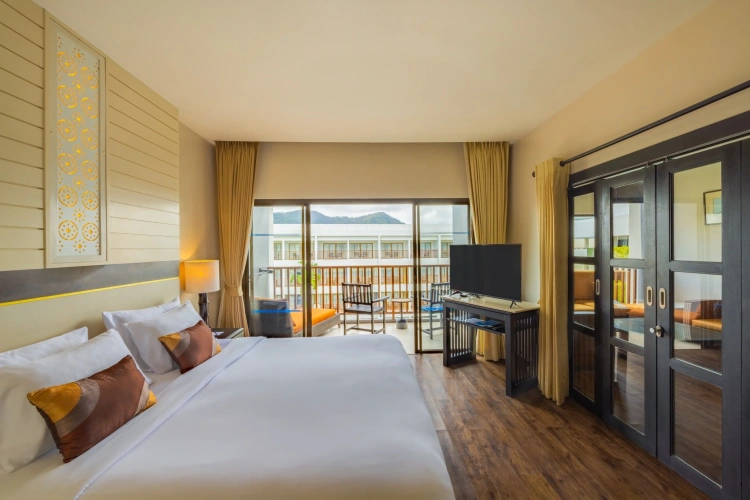 Deluxe Suite