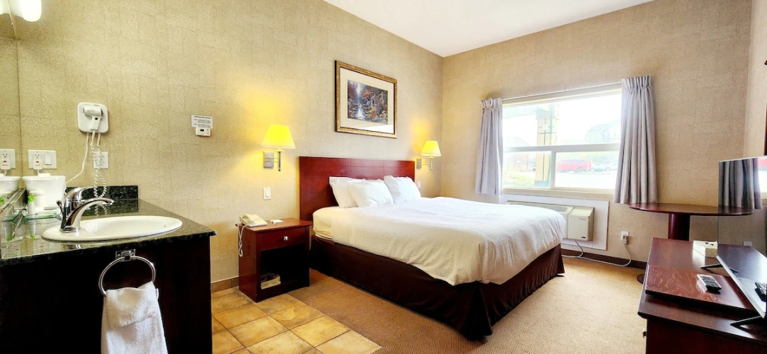 Super 8 By Wyndham Red Deer City Centre photo 8