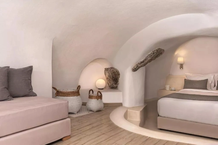 Traditional Cave Suite