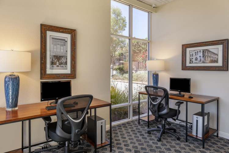 Best Western Plus Royal Oak Hotel photo 31