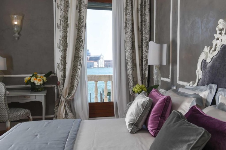 Twin Junior Suite