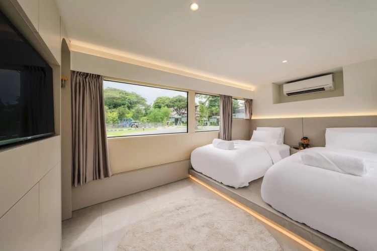 Duxton Twin room