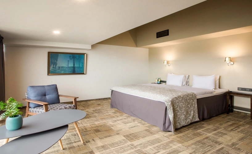1 Bedroom Double Suite
