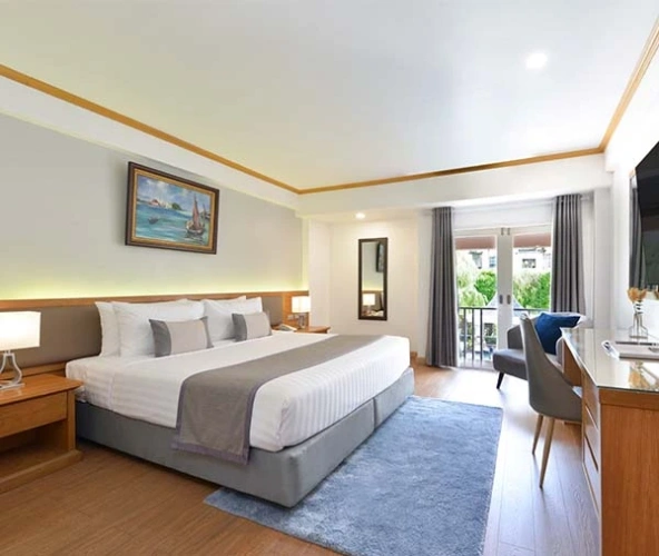 Deluxe with See-through Bathtub Double room