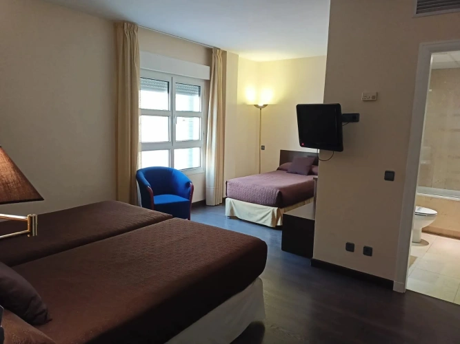 Triple room