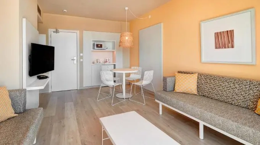 Twin Apartment