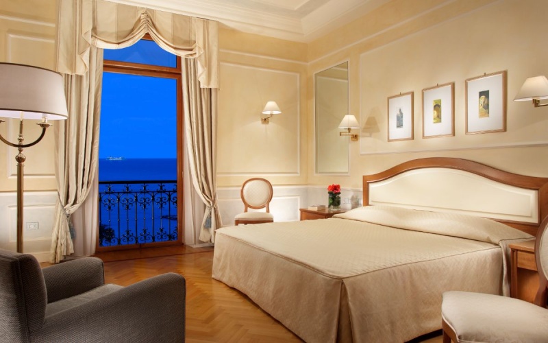 Double Suite with balcony and with sea view