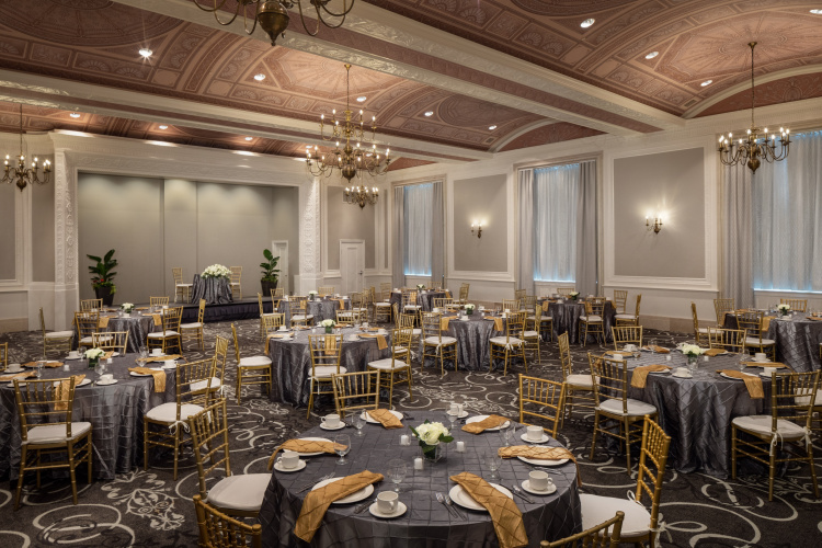 DoubleTree Suites by Hilton Hotel Detroit Downtown - Fort photo 27