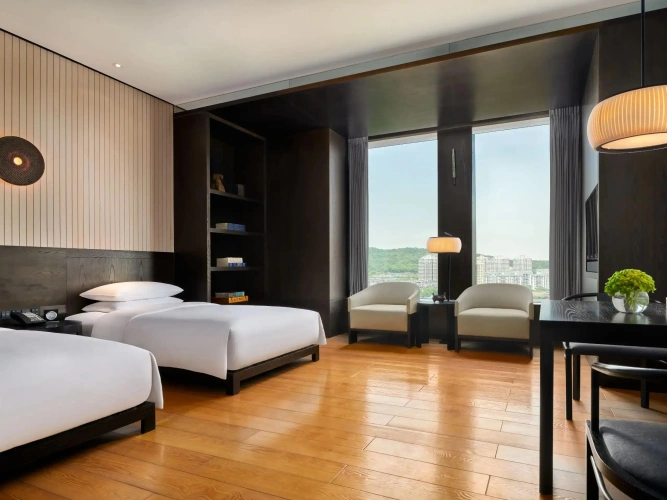 Deluxe Twin Club room