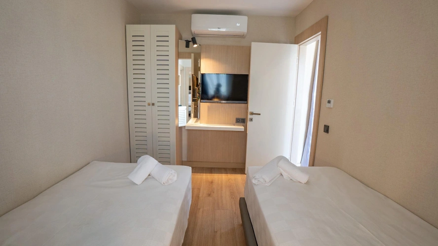 Family Connecting Door room
