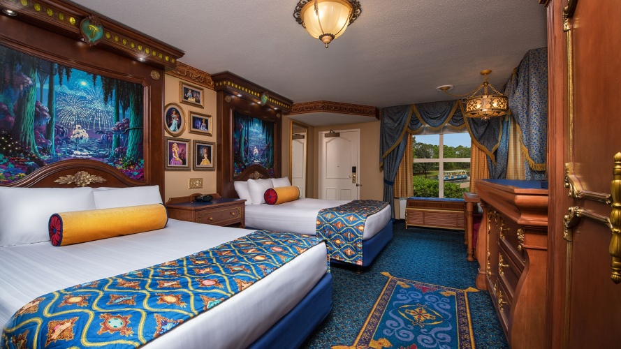 Quadruple room Pool view