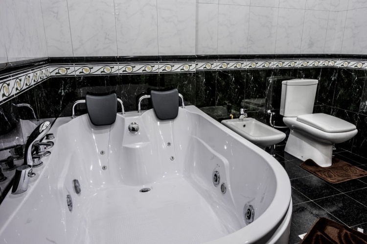 Jacuzzi Double Suite with balcony and with city view