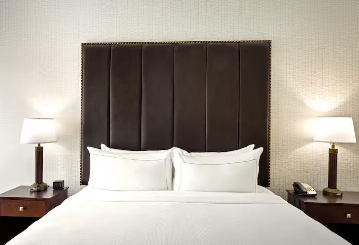 Double room with pool view