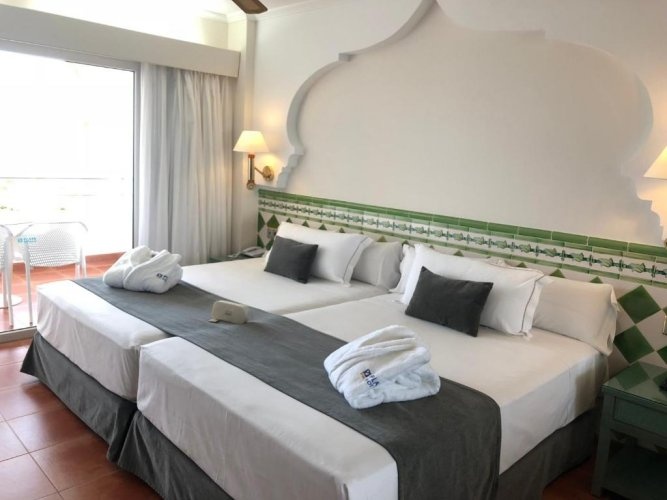 Twin room