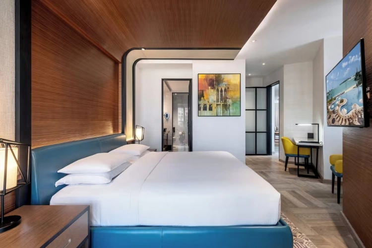 2 Bedrooms Palm View Family Suite with sea view