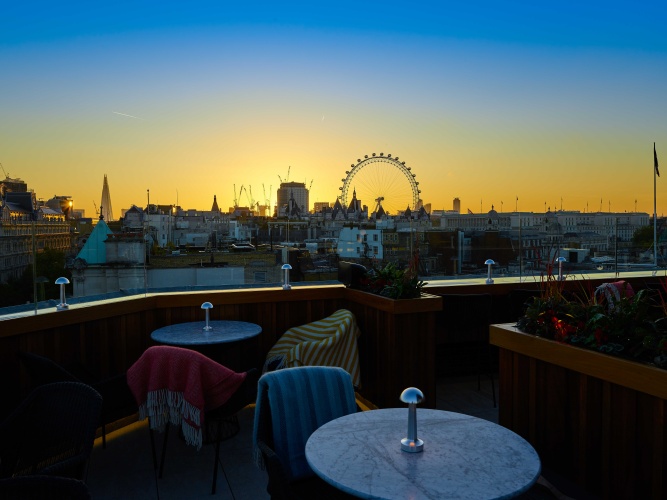 The Trafalgar St. James London, Curio Collection by Hilton photo 29