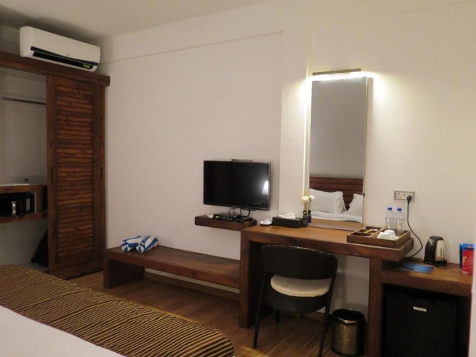 Deluxe Twin room with city view