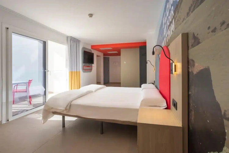 The Flow Superior Twin room