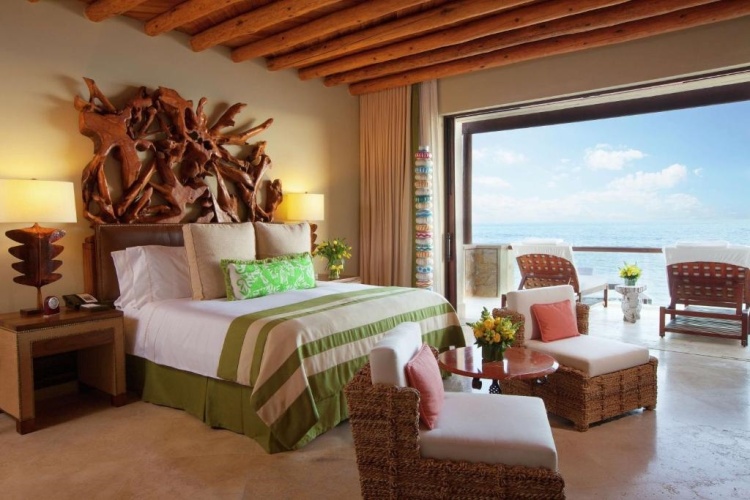 Premium Plunge Pool Double Suite beachfront