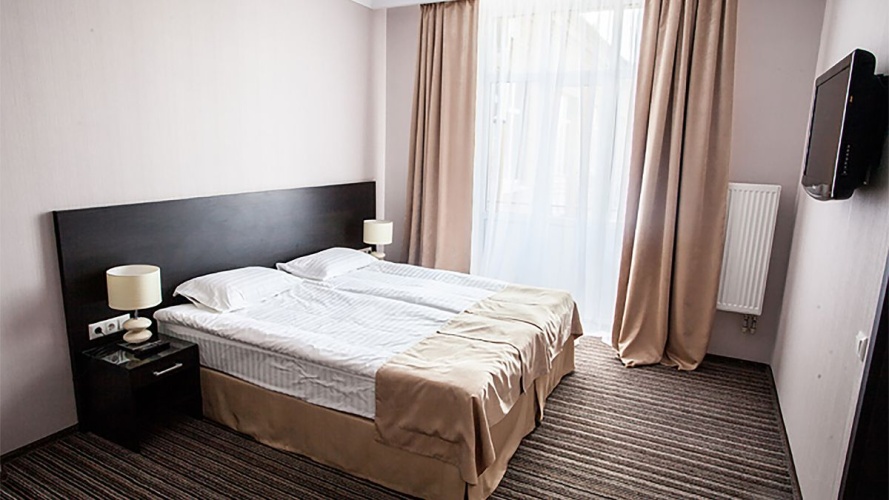 Double Suite