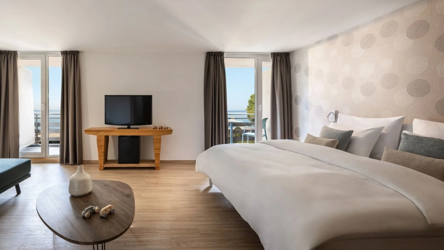 Deluxe Family Double Suite