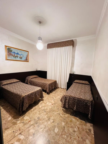 Funny Holiday Rome Hotel