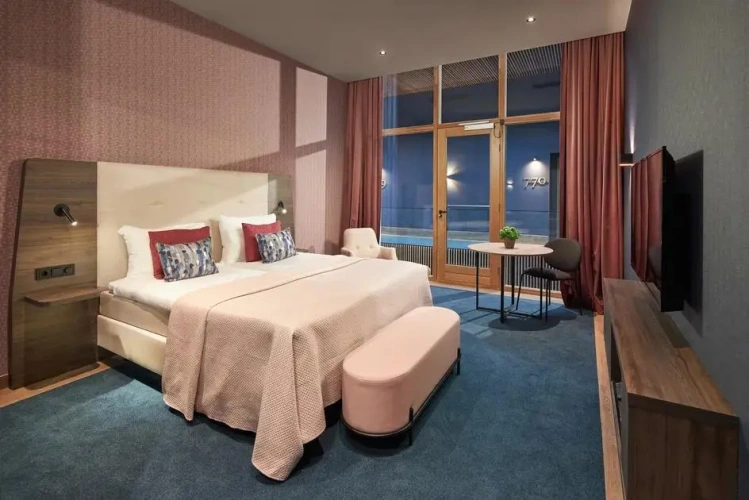 Deluxe Plus Atrium Double room