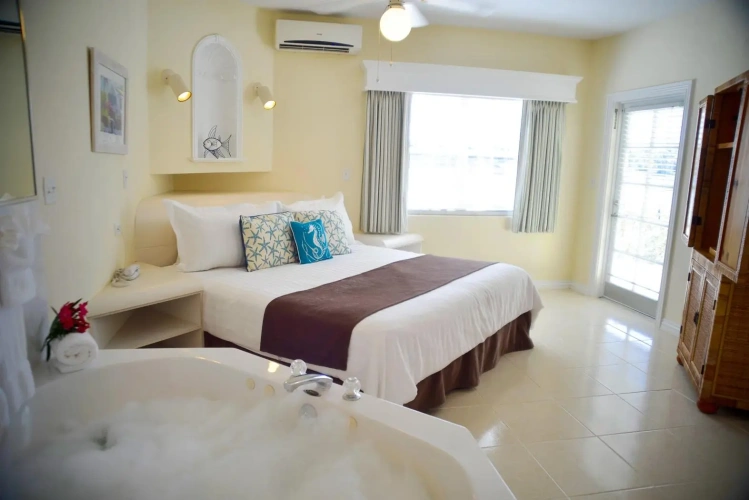 Lagoon Beach Double Suite