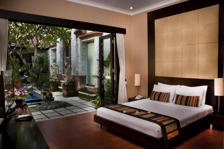 Deluxe Double room with pool view