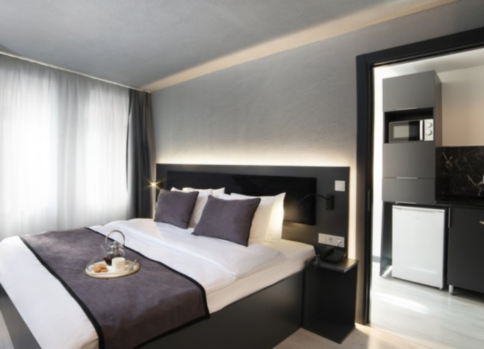 Junior Suite with city view