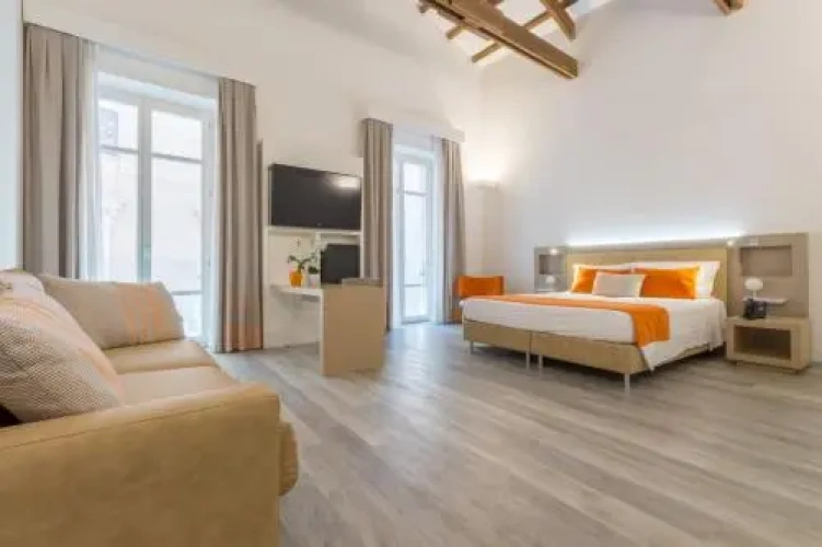 Double Suite