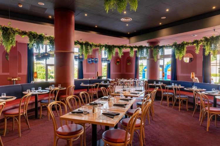 Grand Magic Hotel photo 20