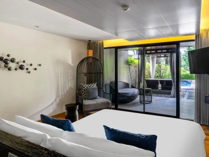 Pool Double Suite