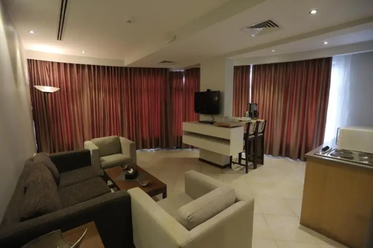 2 Bedrooms Apartment with city view