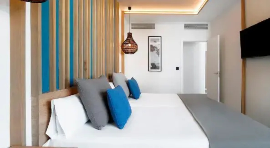 Twin Suite with garden view