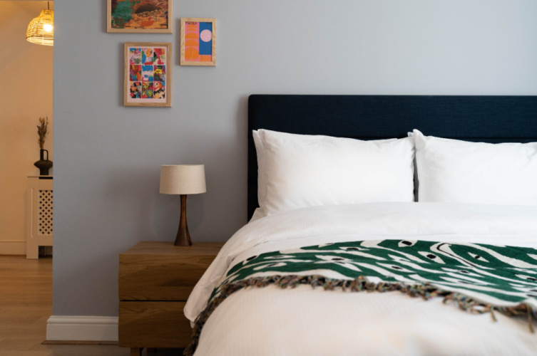 2 Bedrooms Apartment