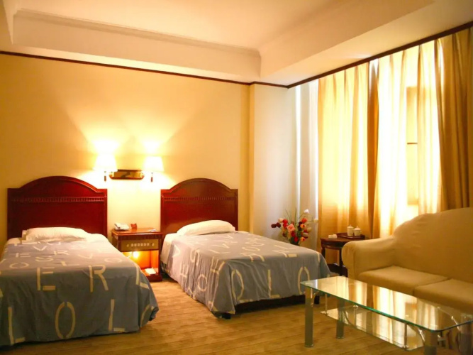 Tiantian Holiday Hotel
